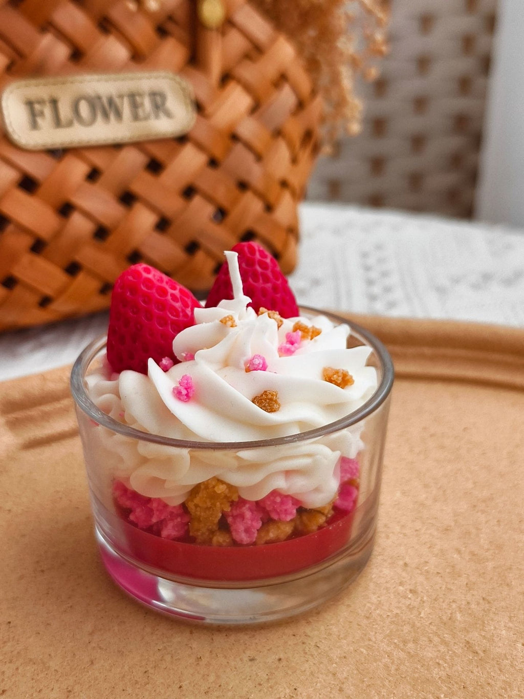 Strawberry Cream Cake Candle – Handcrafted Dessert-Inspired Scented Candle