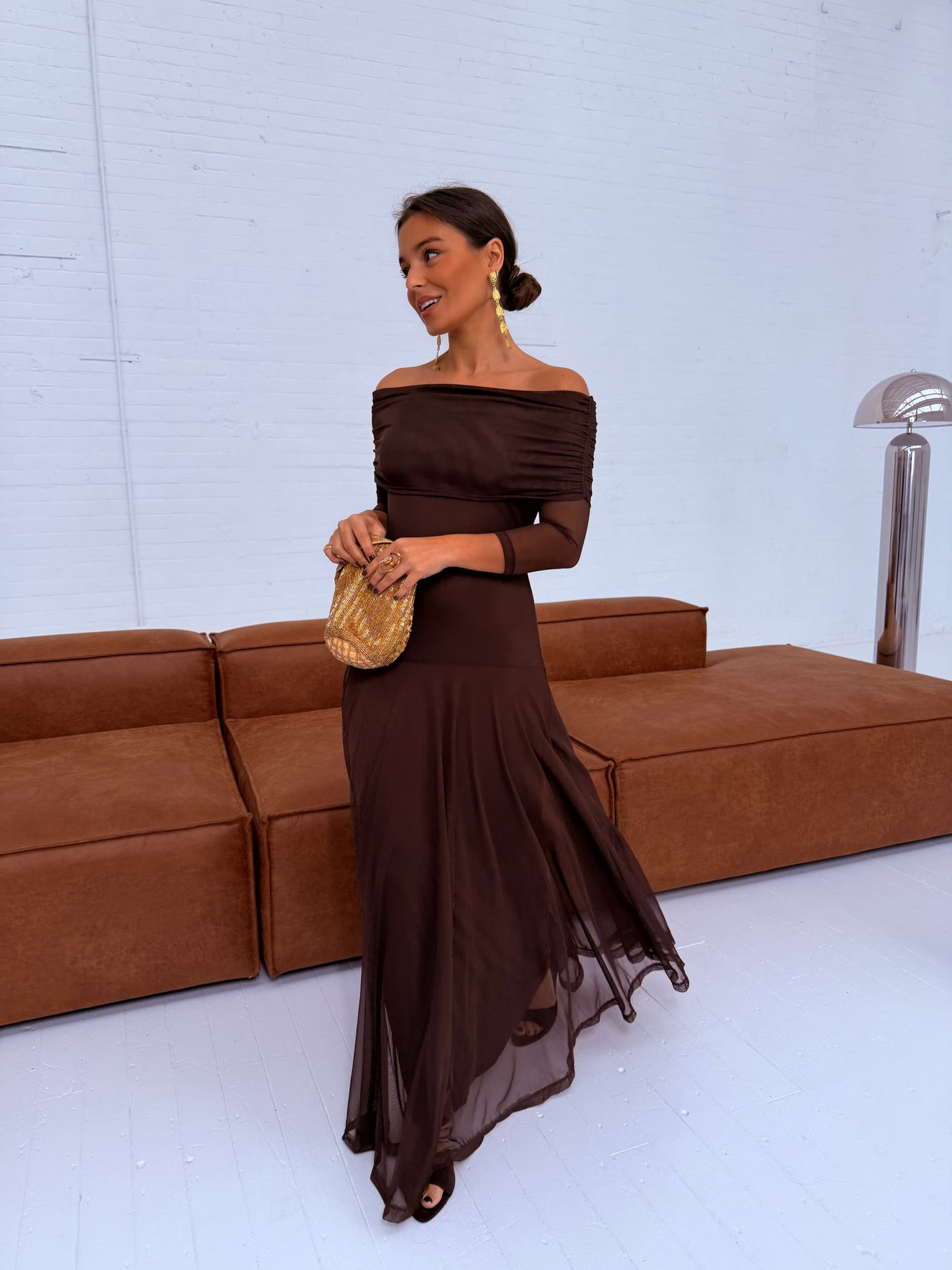 Dress with Long Sleeve in Brown