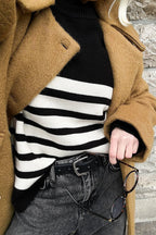 Round Neck Striped Knitted Sweater